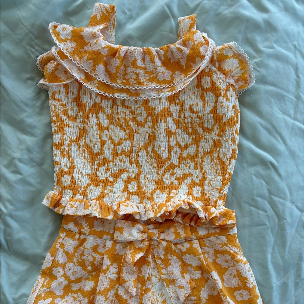 Rare Editions 2 piece set (top and flowy cropped pants)